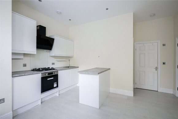 Grange Park, London, W5