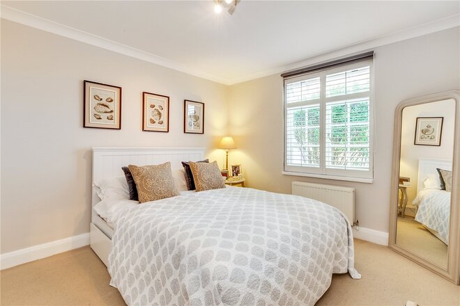 Lanfrey Place, London, W14