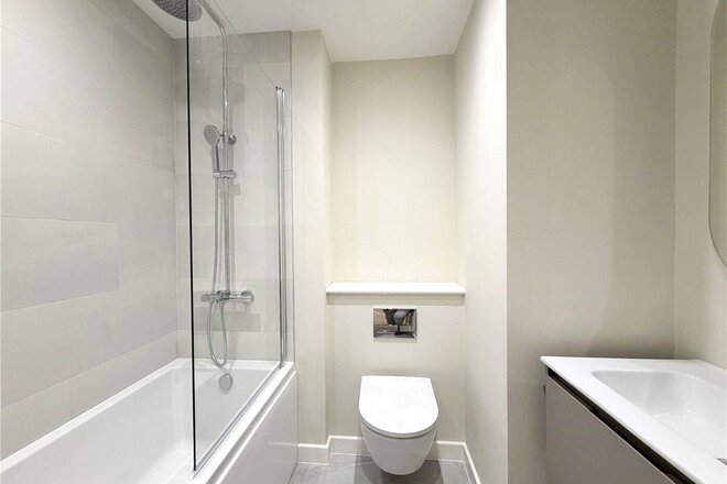 Branksome Wood Road, Dorset, BH4