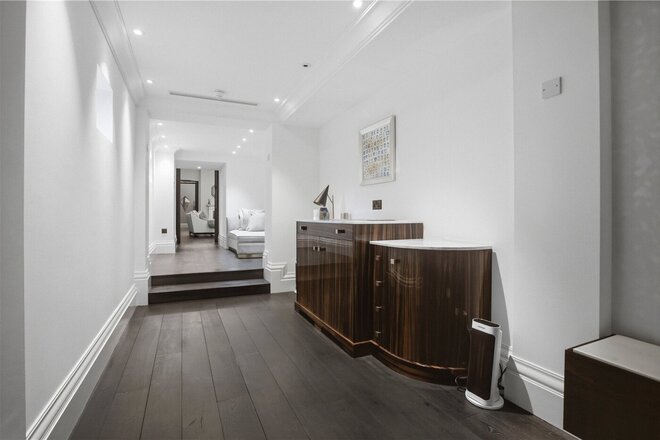 Whitehall Place, London, SW1A