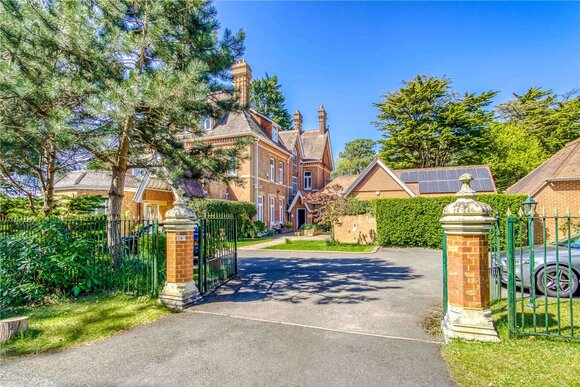 Dover Close, Poole, BH13