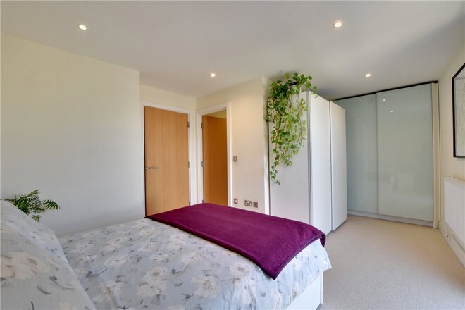 Hatfield House, Greenwich, SE10