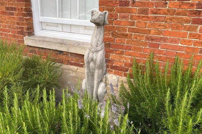 The Greyhound, Folkingham, NG34