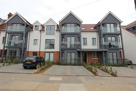 Balmoral Apartments, Westcliff-on-Sea, SS0