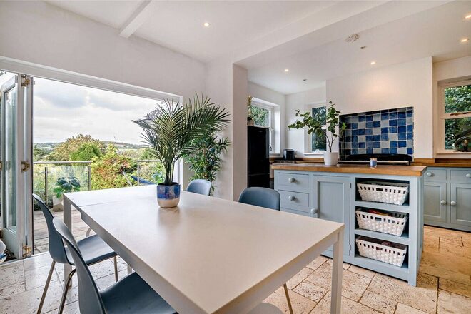 Warminster Road, Bath, BA2