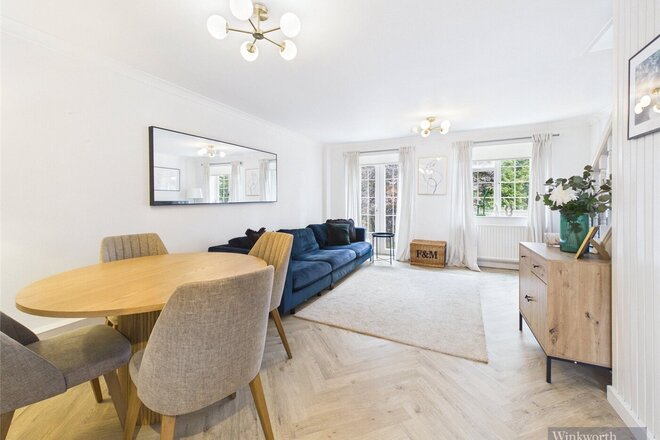 Eaton Drive, Kingston upon Thames, KT2