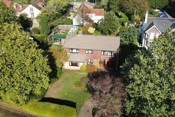 Burys Bank Road, Thatcham, RG19
