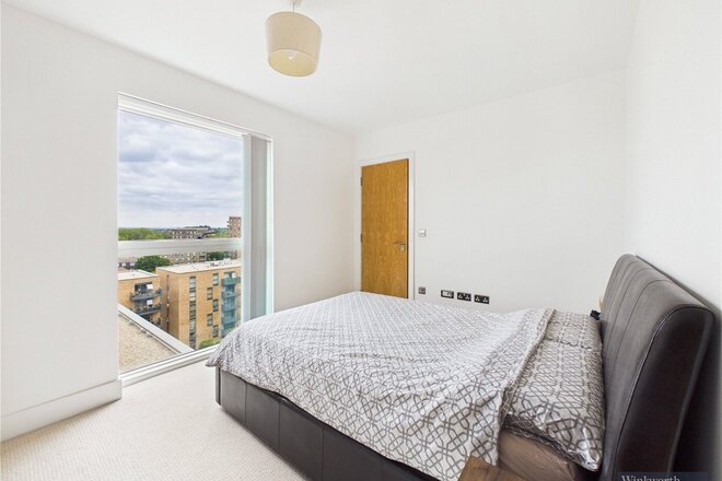 Lyon Road, Harrow, HA1