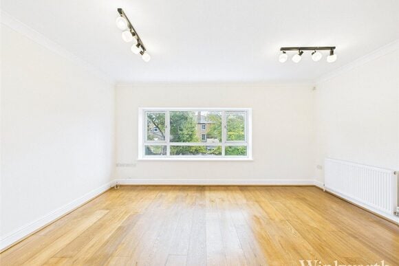Drayton Green Road, London, W13