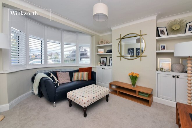 Newbury Gardens, Surrey, KT19