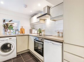 Garratt Lane, London, SW17