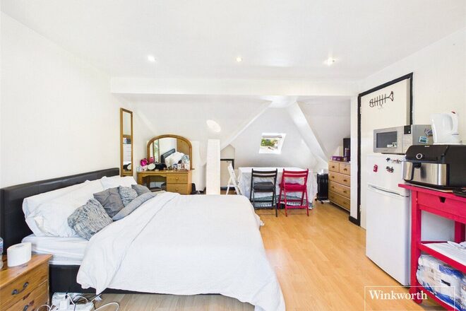 Holders Hill Drive, London, NW4