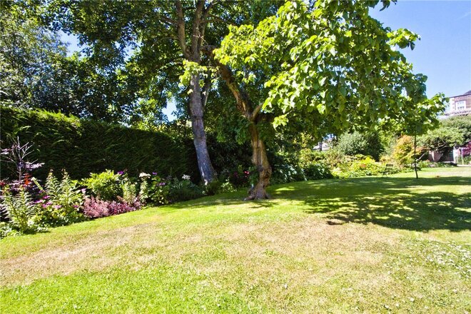 South Grove House, London, N6