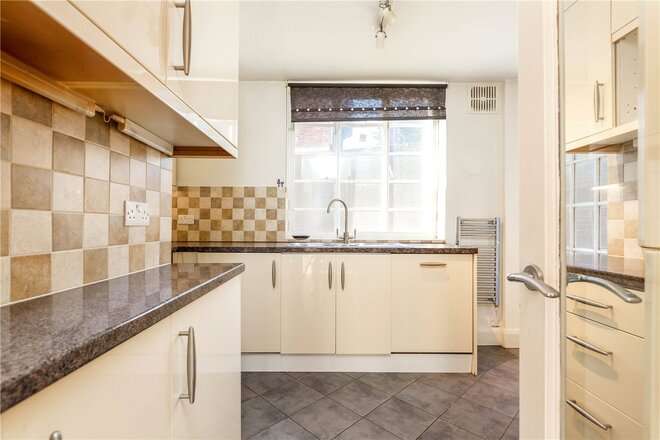 Cholmeley Lodge, London, N6