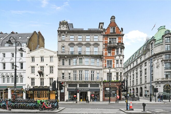 Strand, London, WC2R