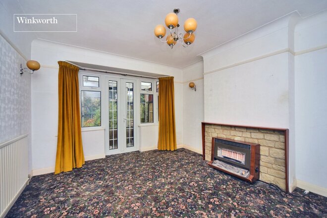 Leyfield, Worcester Park, KT4