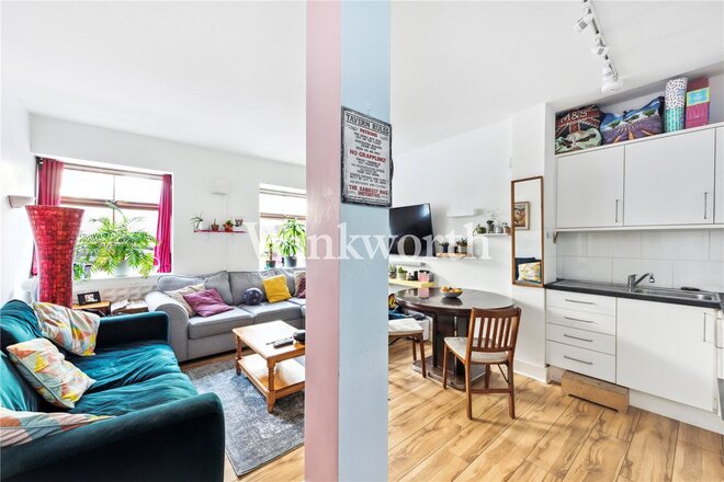 Spencer Avenue, London, N13