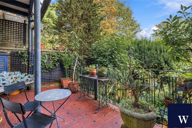 Southwood Lane, London, N6