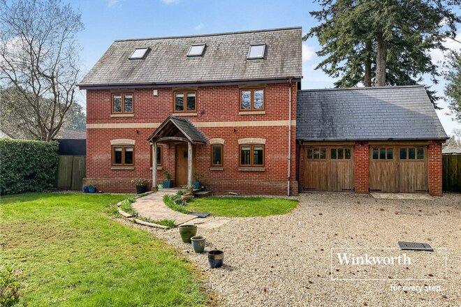 Highfield Road, Ferndown, BH22