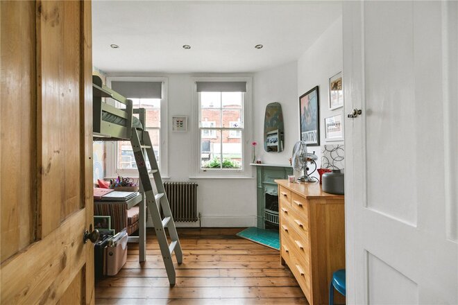 Oldhill Street, London, N16