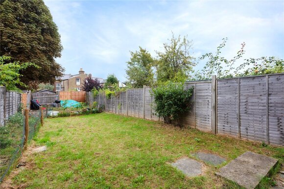 Selsdon Road, London, SE27