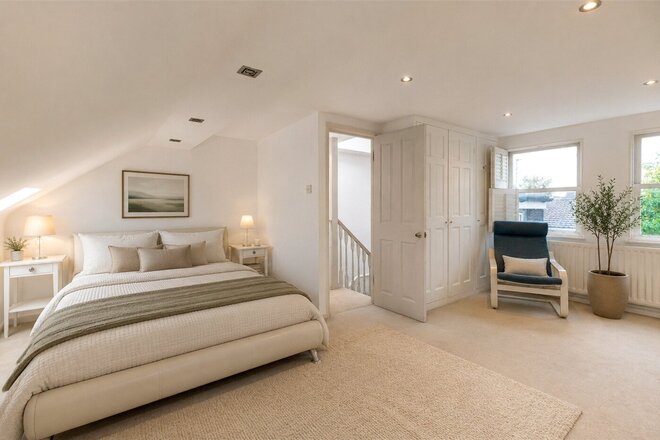 Cathles Road, London, SW12