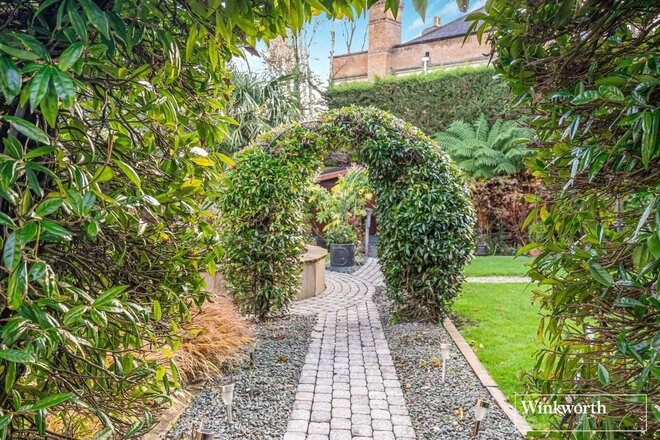 Charters Road, Berkshire, SL5