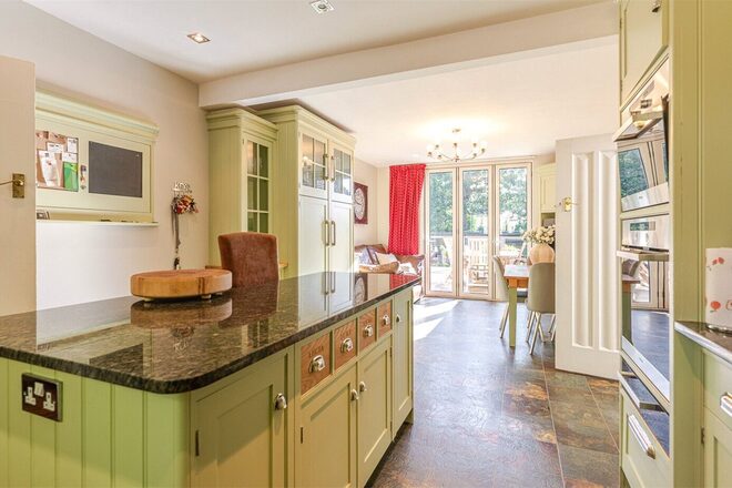 Priory Road, Warwickshire, CV34