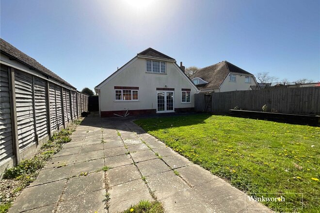 Somerford Avenue, Dorset, BH23