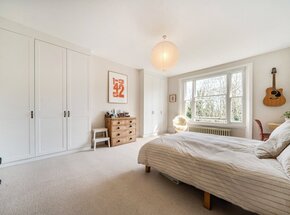 Thicket Road, London, SE20