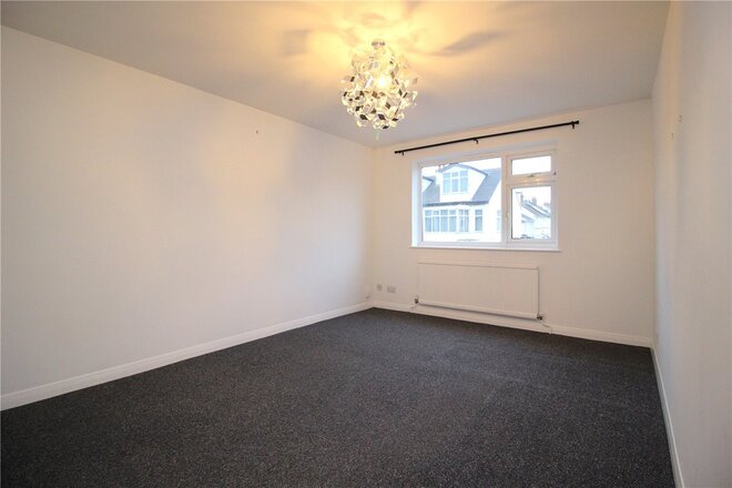 Fairfax Drive, Essex, SS0
