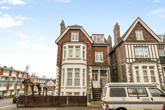 Gatestone Road, London, SE19
