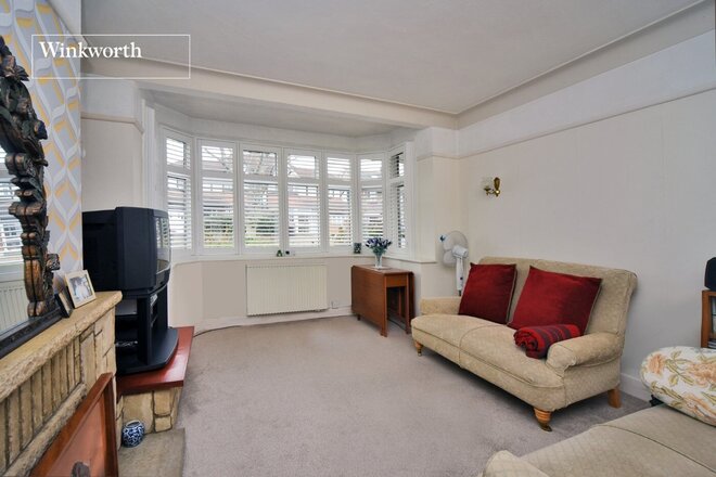 Stoneleigh Park Road, Surrey, KT19