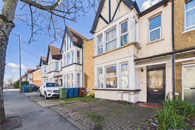 Locket Road, Harrow, HA3