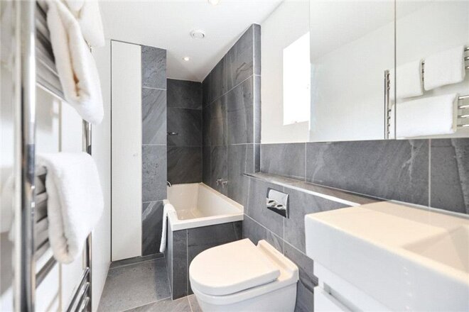 Kennington Road, UK, SE11