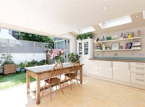 Sutton Lane North, London, W4