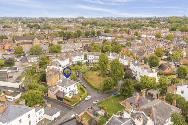 Lansdowne Circus, Warwickshire, CV32