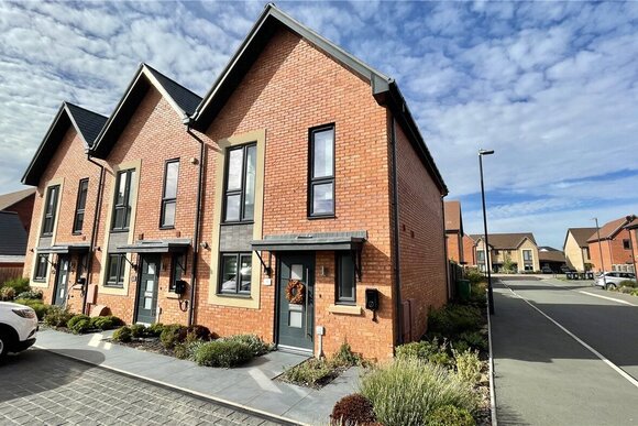 Buzzard Close, Warwickshire, CV37