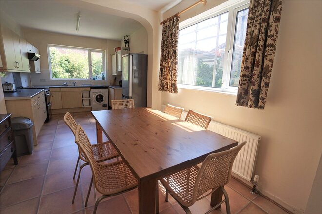 Wellington Crescent, Bristol, BS7