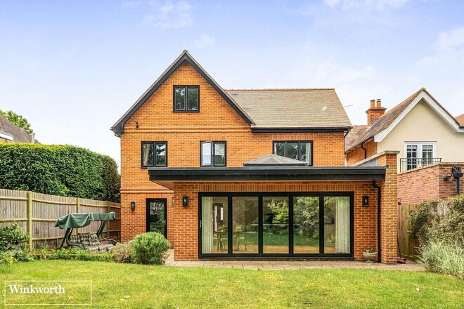 Dorchester Road, Hampshire, RG27
