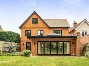 Dorchester Road, Hampshire, RG27