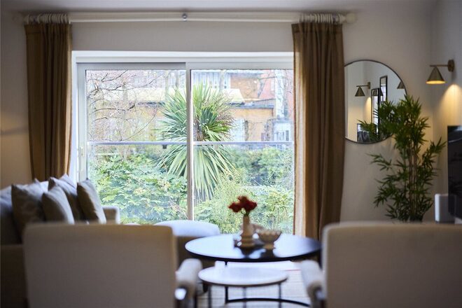 Grace's Mews, St John's Wood, NW8