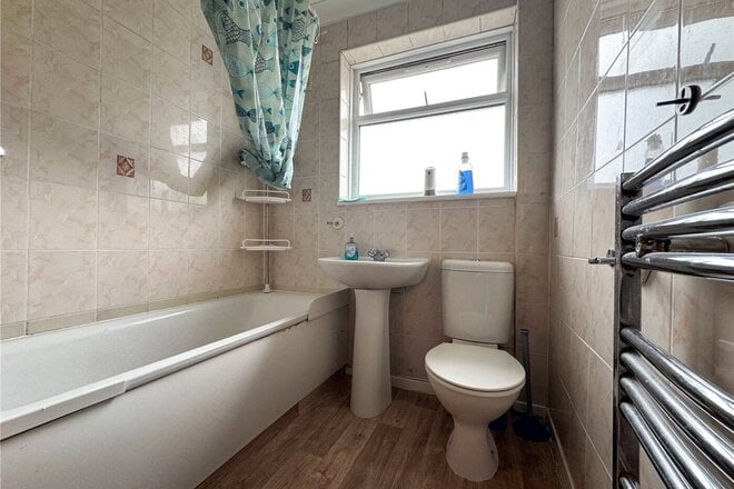 Carr Road, Northolt, UB5