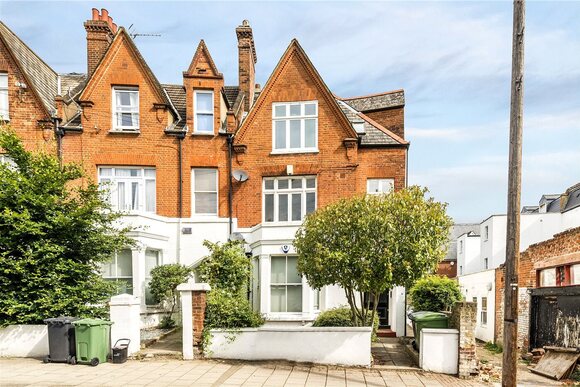 Deronda Road, London, SE24
