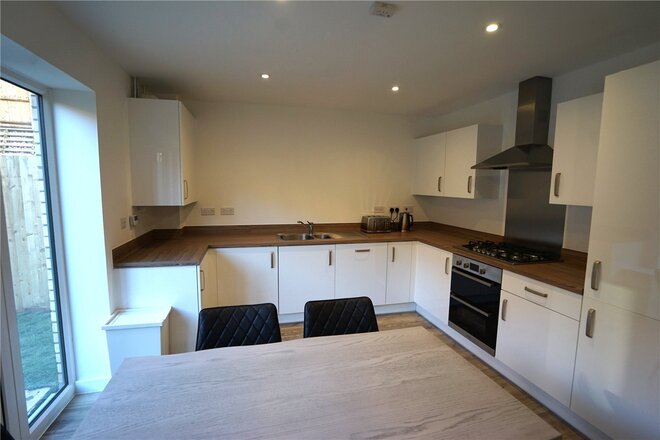 Poppy Close, Bristol, BS34