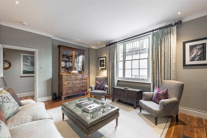 Winchester Street, London, SW1V