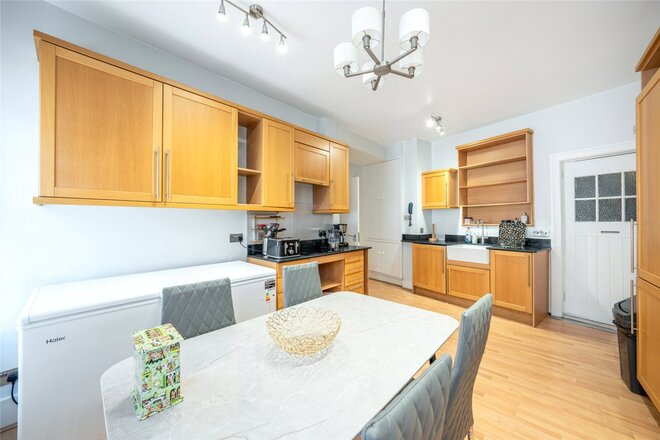 Berkeley Court, Baker Street, NW1