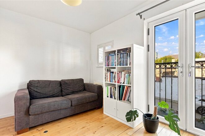 Chapman Place, London, N4