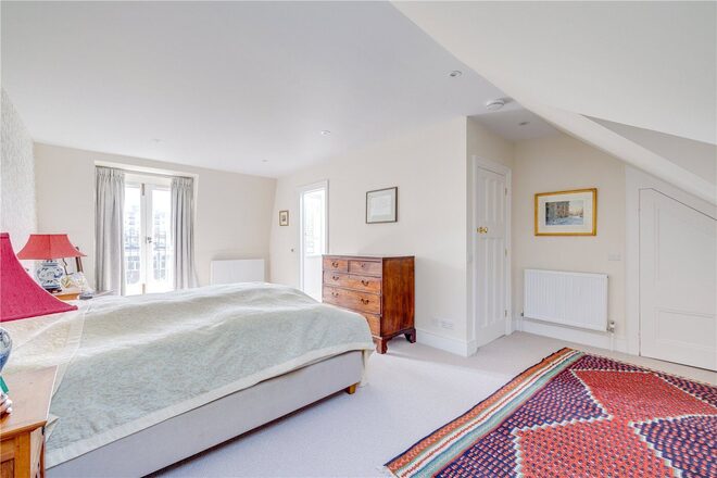 Daisy Lane, London, SW6