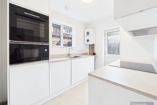 Verona Drive, Surbiton, KT6